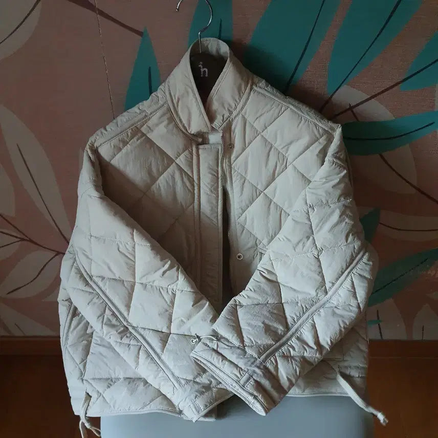 [BUNJANG] Ivory Diamond Quilted Short Jacket / 아이보리 숓자켓 S