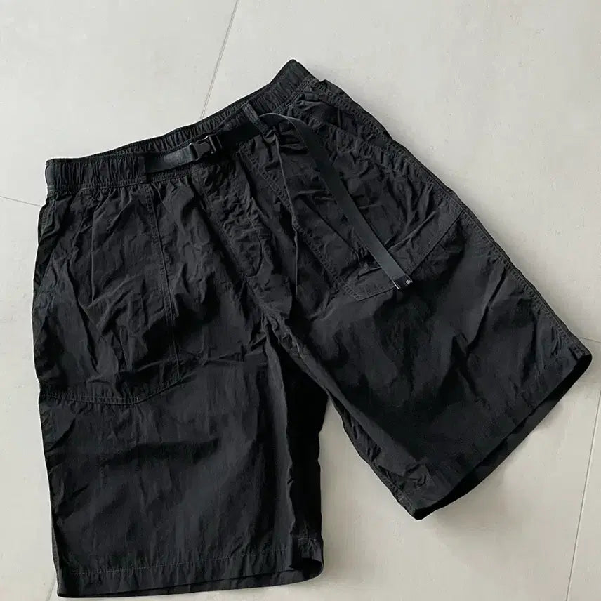 [BUNJANG] Moif Oversized Fatigue Shorts Black / 모이프 오버 퍼티그 숏 팬츠 블랙 2