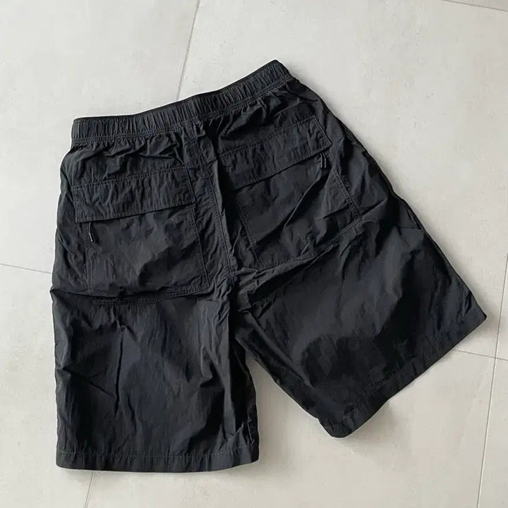[BUNJANG] Moif Oversized Fatigue Shorts Black / 모이프 오버 퍼티그 숏 팬츠 블랙 2