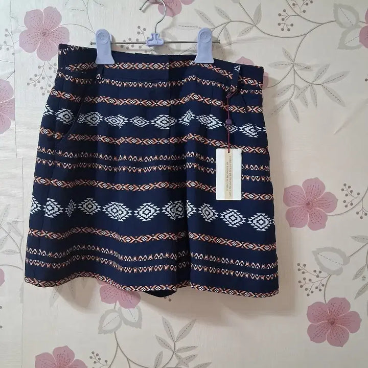 [SOLD OUT] 올리비아로렌 큐롯팬츠 반바지 택상품