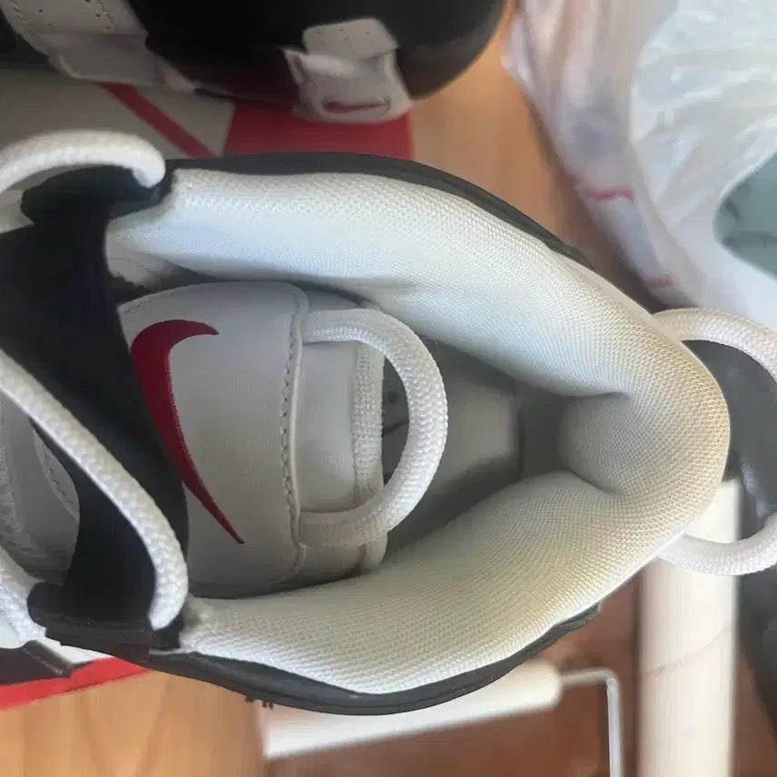 [BUNJANG] Nike Air More Uptempo Scottie Pippen Sneakers / 에어모어 업템포 스카티 피펜 300사이즈