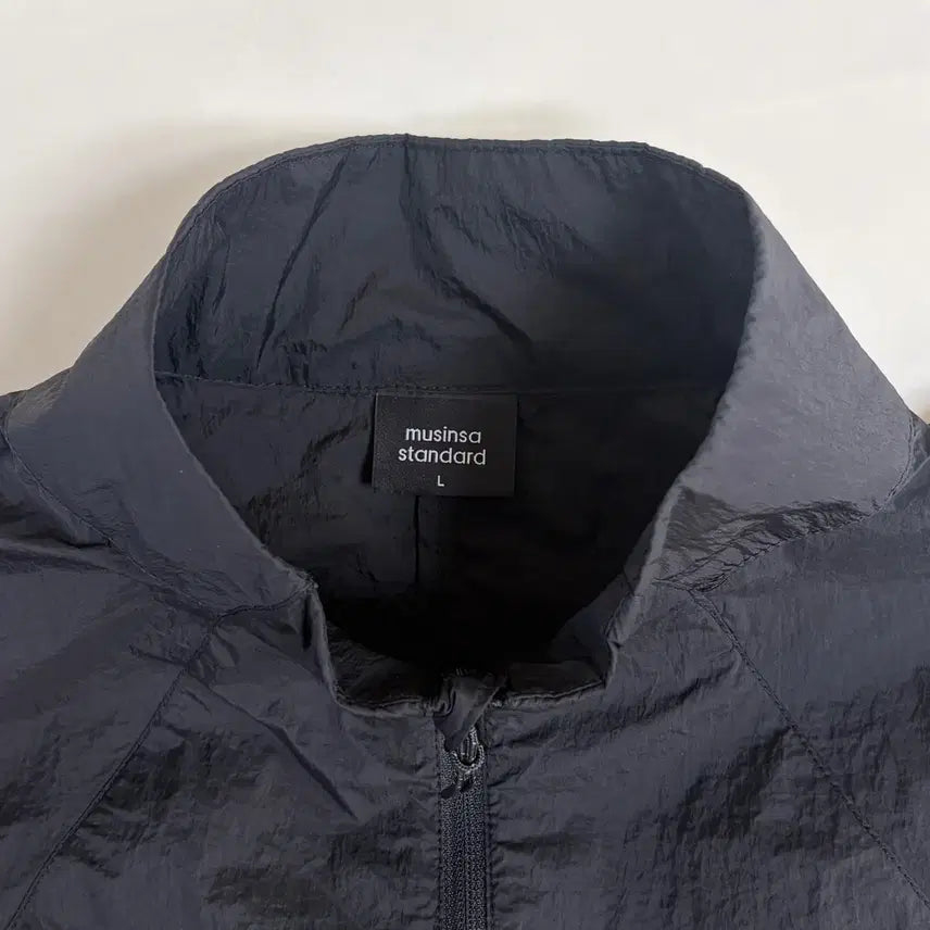 [BUNJANG] Musinsa Standard High Neck Sheer Windbreaker Jacket Black / 무탠다드 하이넥 시어 윈드브레이커 바람막이 블랙