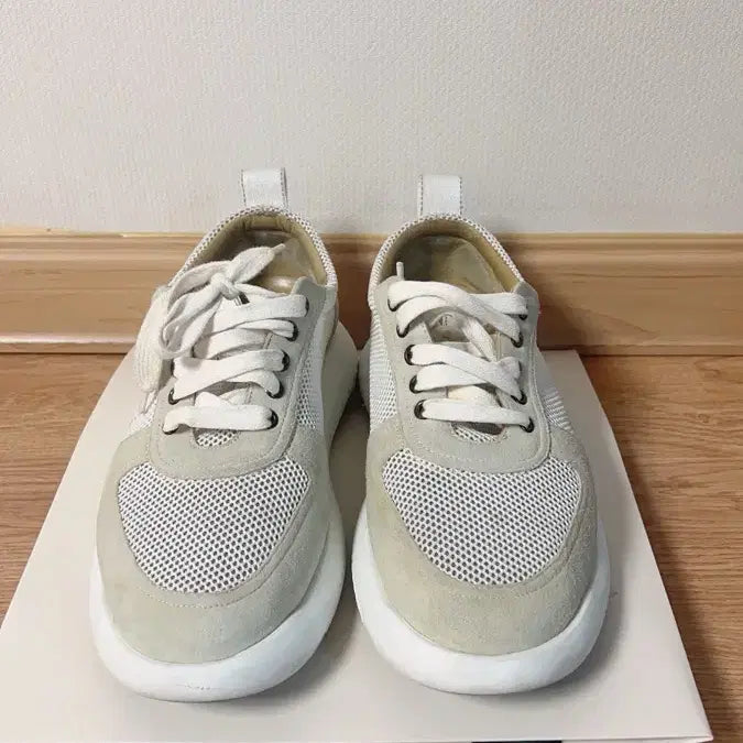 [SOLD OUT] 에르메스 아주르 스니커즈 판매합니다