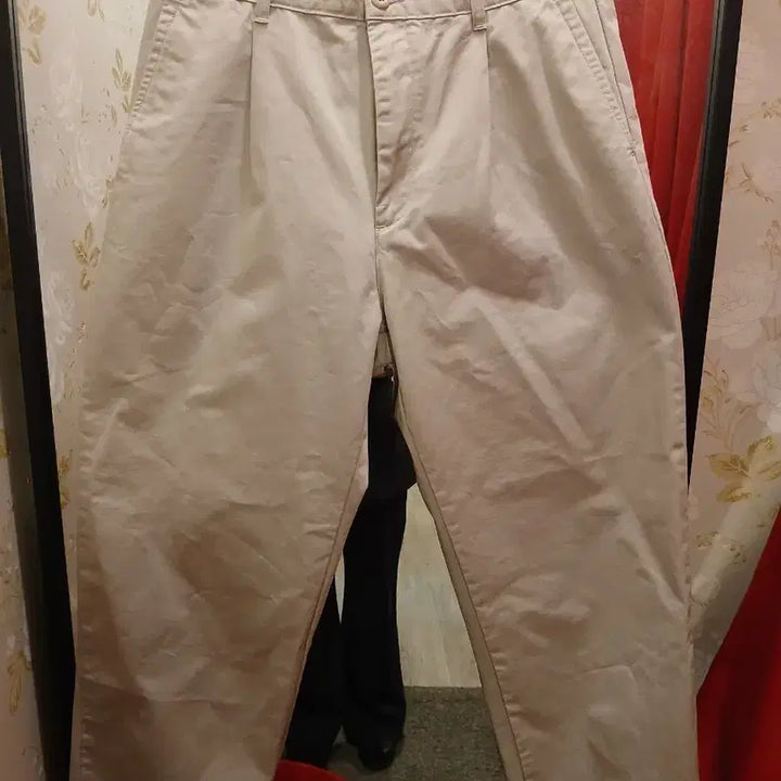[BUNJANG] Carhartt Beige Wide Chino Pants (Size 32) / 7/51 칼하트 베이지색 와이드 치노 팬츠 32사이즈