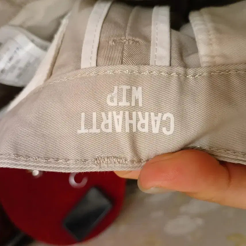 [BUNJANG] Carhartt Beige Wide Chino Pants (Size 32) / 7/51 칼하트 베이지색 와이드 치노 팬츠 32사이즈