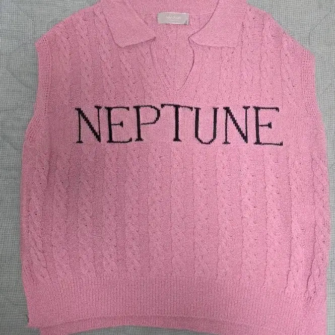 [BUNJANG] NANING9 Pink Knit Vest / NANING9 핑크 니트 조끼 FREE