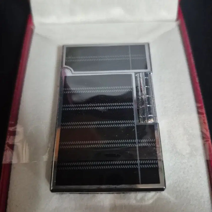 [SOLD OUT] 라이타 2점 근대사 소품 3점