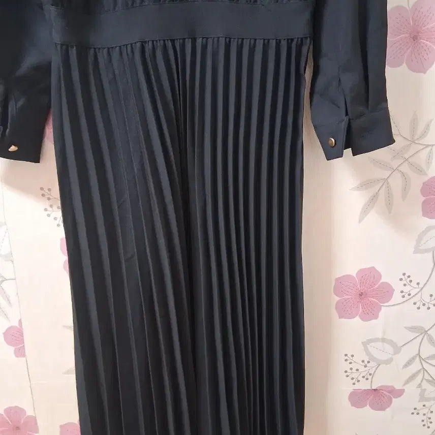 [SOLD OUT] WQ 블랙 플리츠 롱 원피스 S 택제품