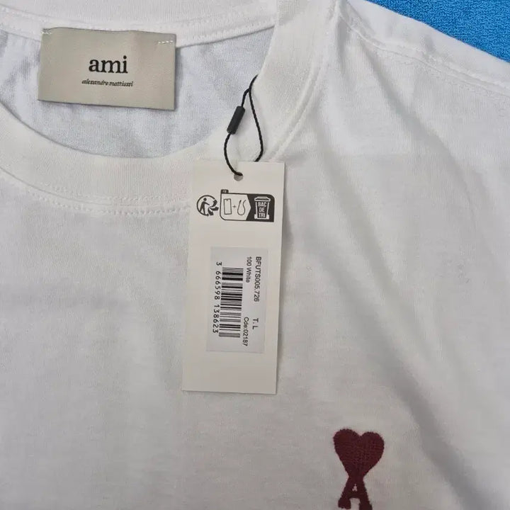 [BUNJANG] AMI Small Heart Short Sleeve T-shirt / 무배 이벤 정품 QR인증 새상품 아미 스몰 하트 반팔티