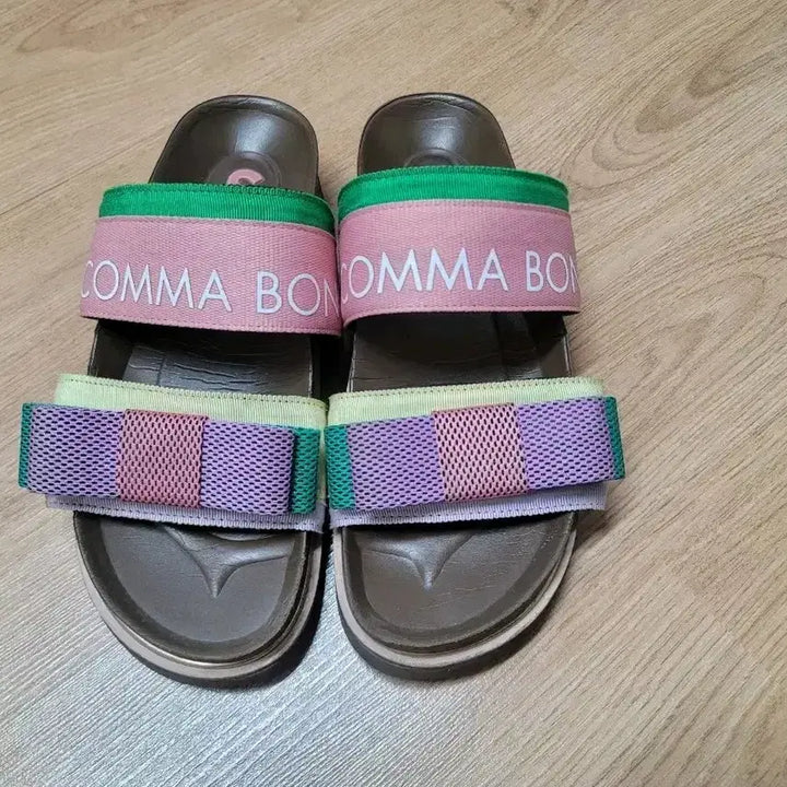 [SOLD OUT] 슈콤마보니  슬리퍼 사이즈37(240~ 245)