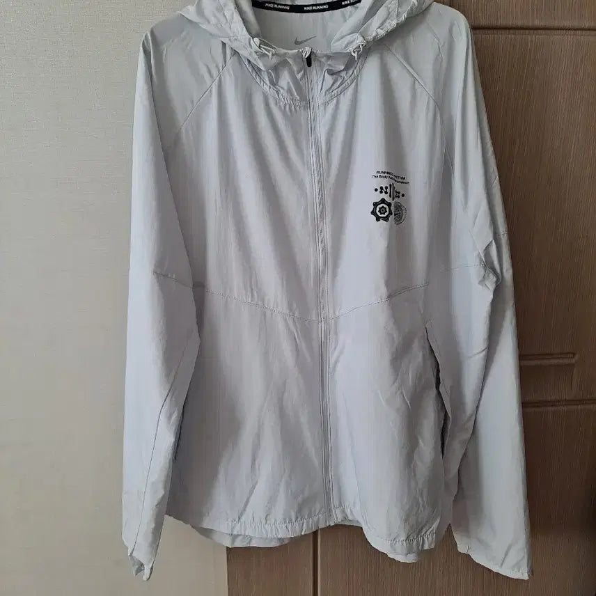 [SOLD OUT] 나이키 런닝 바람막이