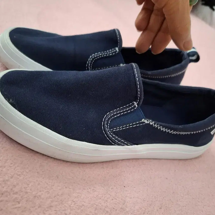 [BUNJANG] Navy Slip-on Sneakers - Women&