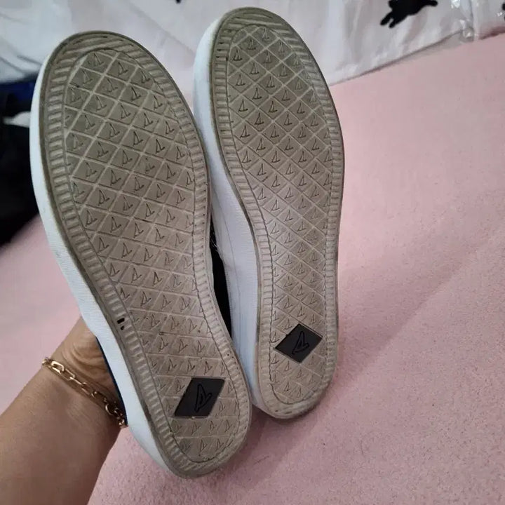 [BUNJANG] Navy Slip-on Sneakers - Women&