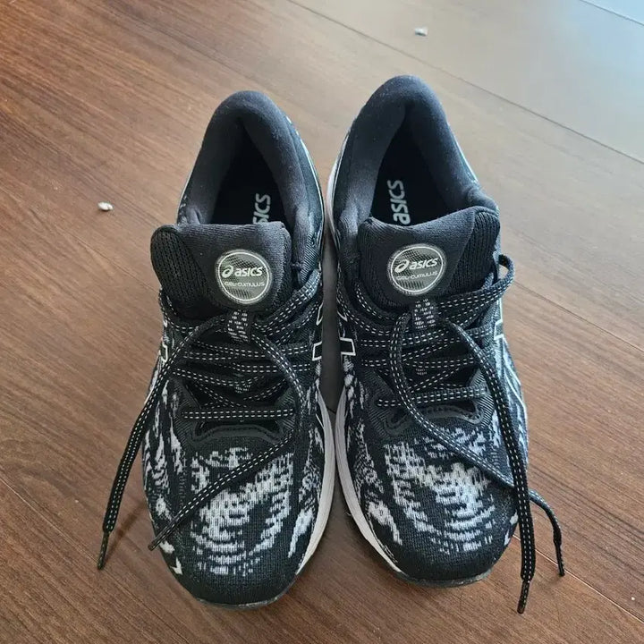 [BUNJANG] Asics Gel-Cumulus 23 Black White Running Shoes / 아식스젤