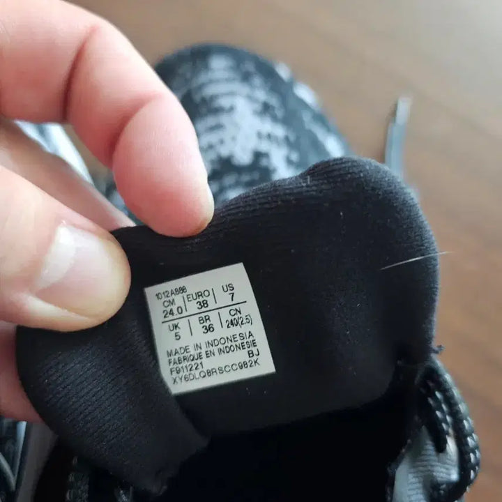 [BUNJANG] Asics Gel-Cumulus 23 Black White Running Shoes / 아식스젤