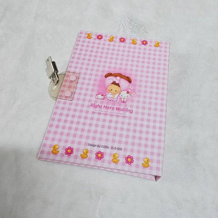[BUNJANG] Retro Character Journal with Secret Key Lock / 고전문구 6공 다이어리 비밀 열쇠 잠금 코로 레트로 캐릭터 지류 스티커