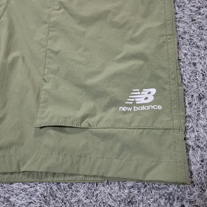 [SOLD OUT] 뉴발란스 남성 벨티드 카고 쇼츠 M(80)
