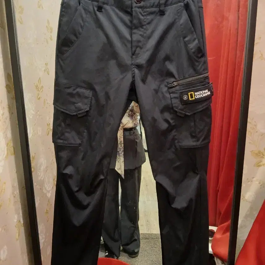 [BUNJANG] National Geographic Black Cargo Pants (Women&
