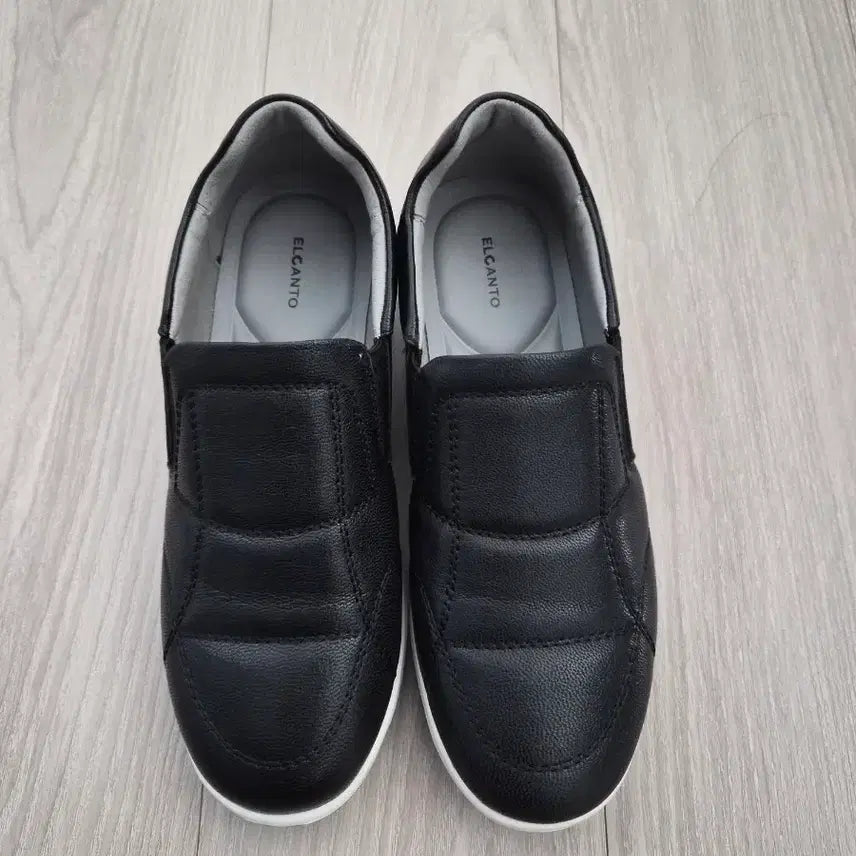 [SOLD OUT] 엘칸토 블랙 가죽 슬립온 여성 구두