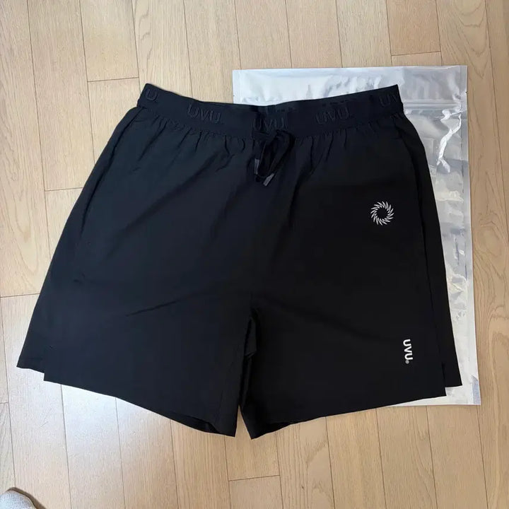 [SOLD OUT] UVU 트레이닝 쇼츠 L 블랙