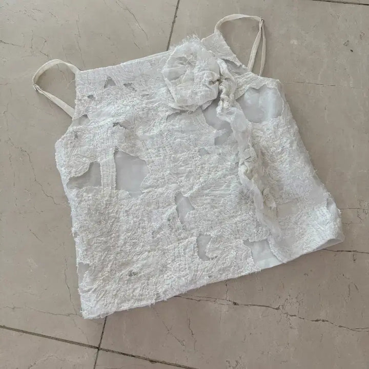 [BUNJANG] GIMMETHY YOUNG White Floral Lace Top / 김미더영 화이트 플라워 레이스 탑