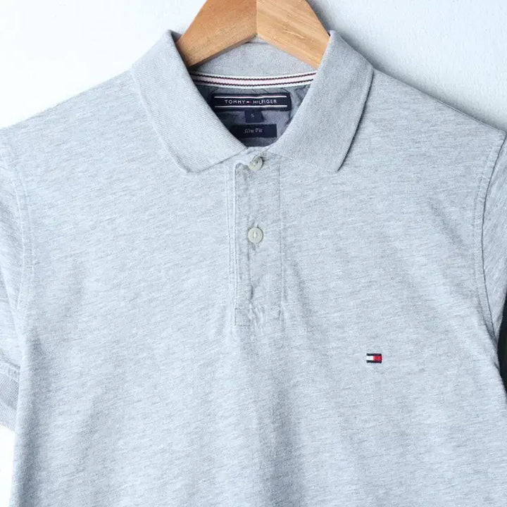 [BUNJANG] Tommy Hilfiger Small Logo Gray Polo T-shirt / (S-M) 타미힐피거 반팔 카라 티셔츠 스몰로고 그레이 기본-185DE