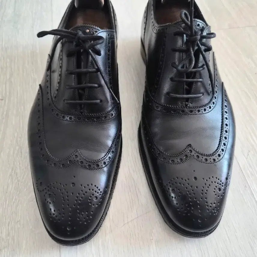 [BUNJANG] Burberry Whitchester Wingtip Shoes / 버버리 블랙 윙팁 남성 구두
