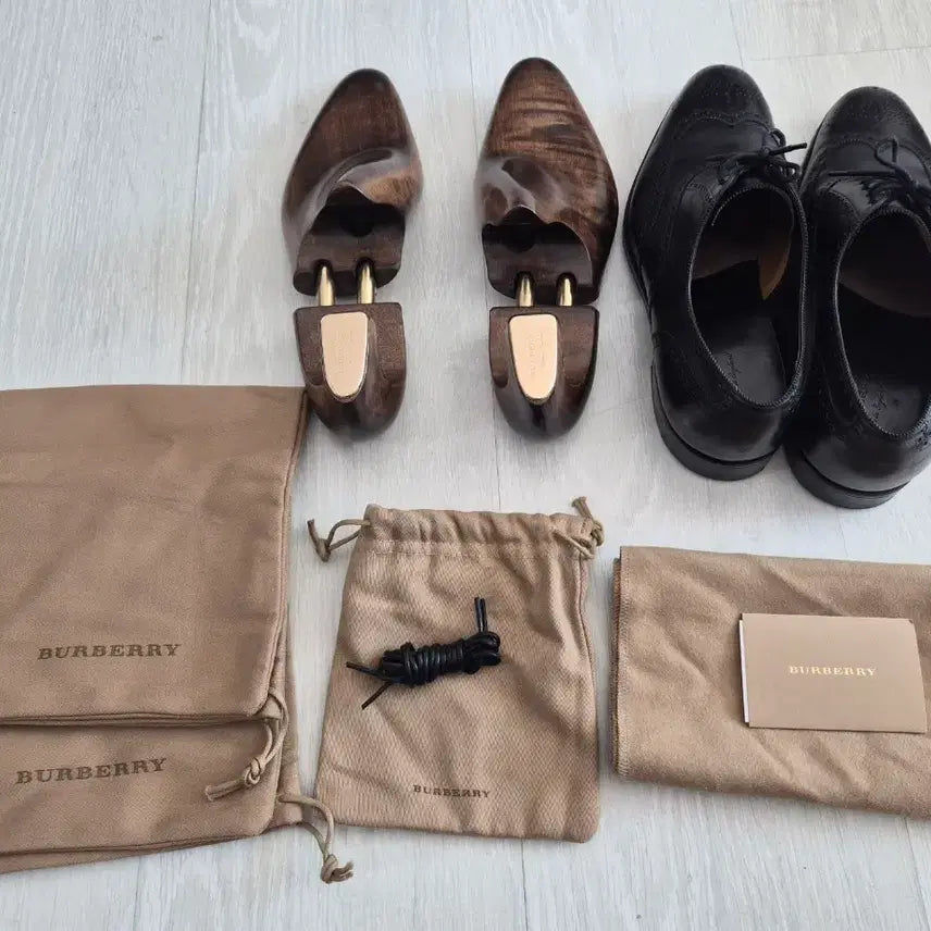 [BUNJANG] Burberry Whitchester Wingtip Shoes / 버버리 블랙 윙팁 남성 구두