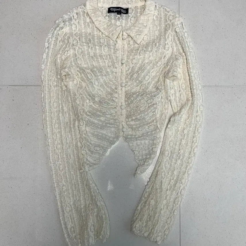 [BUNJANG] Expired Girl Chloe Lace Blouse - Cream / 익스파이어드걸 클로이 레이스 블라우스 크림