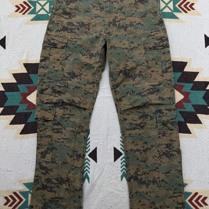 [BUNJANG] ROTHCO Digital Camo BDU Cargo Pants / ROTHCO 디지털 카모 BDU 카고팬츠 L/R