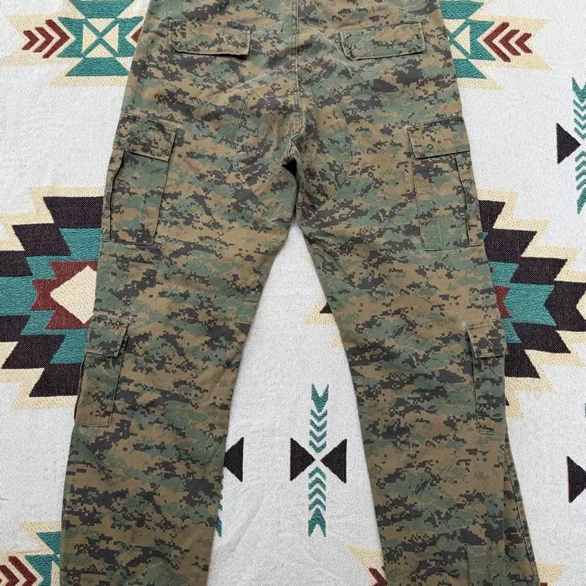 [BUNJANG] ROTHCO Digital Camo BDU Cargo Pants / ROTHCO 디지털 카모 BDU 카고팬츠 L/R