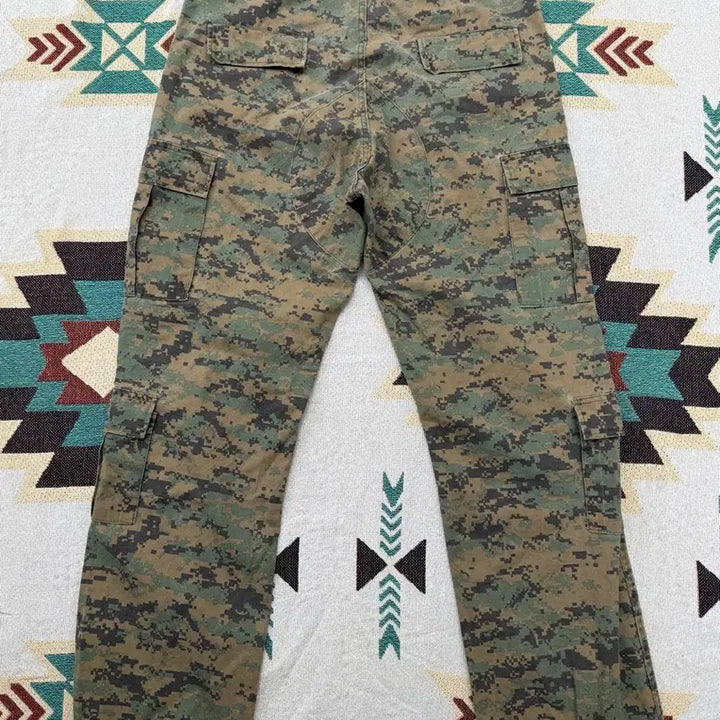 [BUNJANG] ROTHCO Digital Camo BDU Cargo Pants / ROTHCO 디지털 카모 BDU 카고팬츠 L/R