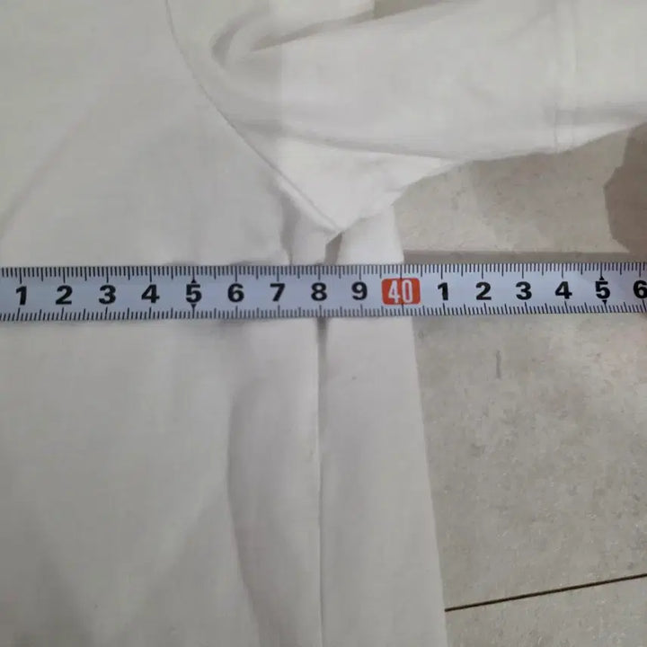 [SOLD OUT] 캘빈클라인진 화이트 반팔티 S