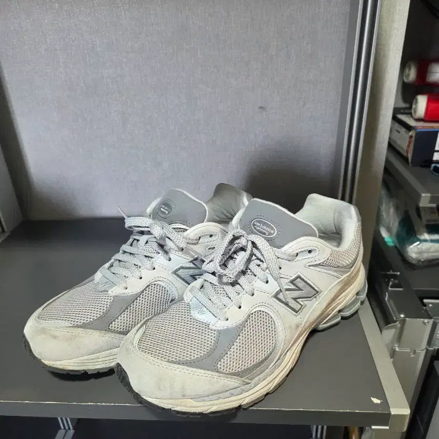 [BUNJANG] New Balance 2002R T2 Gray Sneakers / 뉴발란스 2002R T2 그레이