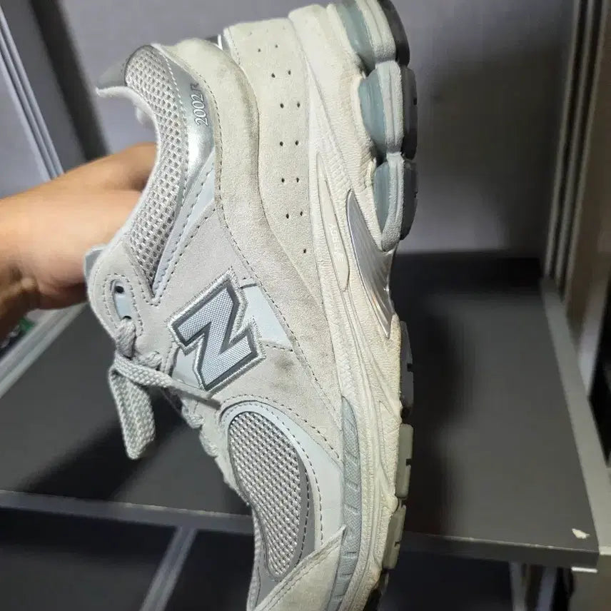 [BUNJANG] New Balance 2002R T2 Gray Sneakers / 뉴발란스 2002R T2 그레이
