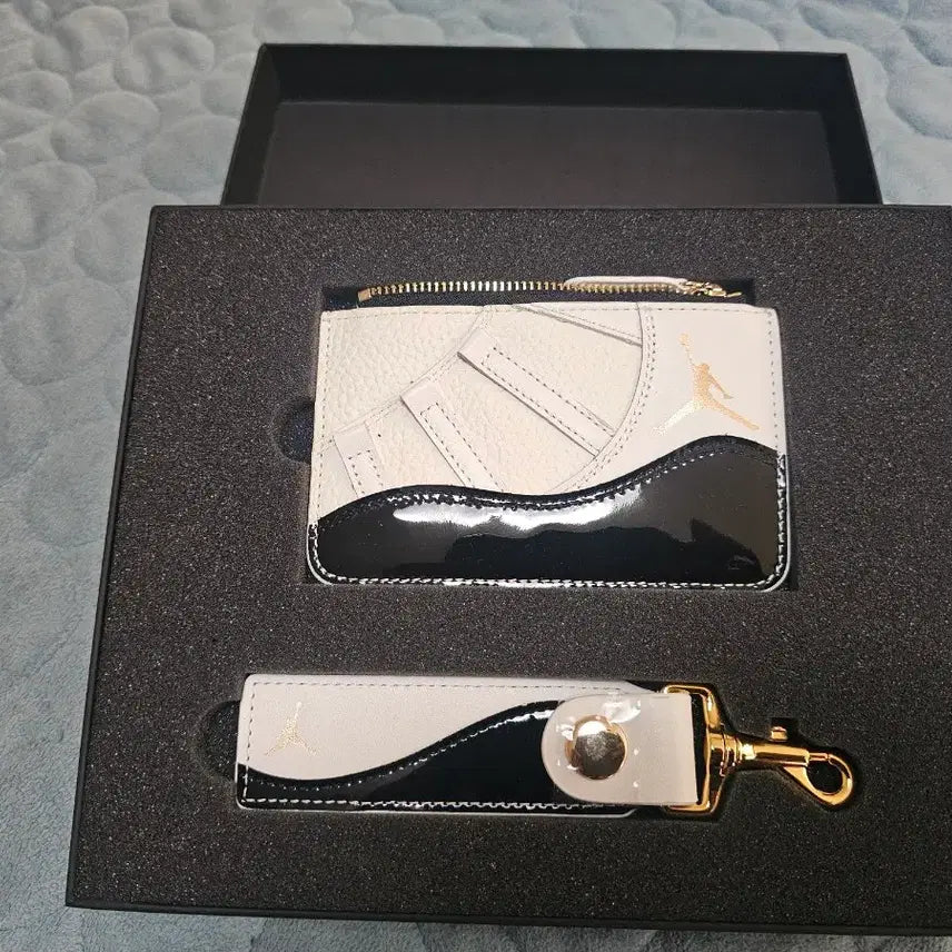 [BUNJANG] Jordan 11 Gratitude Card Wallet and Keyring Set / 조던11 그래티튜드 카드지갑 키링 세트 미사용 새상품이에요