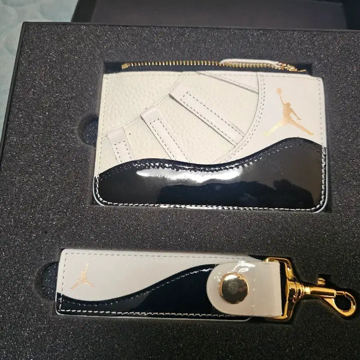 [BUNJANG] Jordan 11 Gratitude Card Wallet and Keyring Set / 조던11 그래티튜드 카드지갑 키링 세트 미사용 새상품이에요