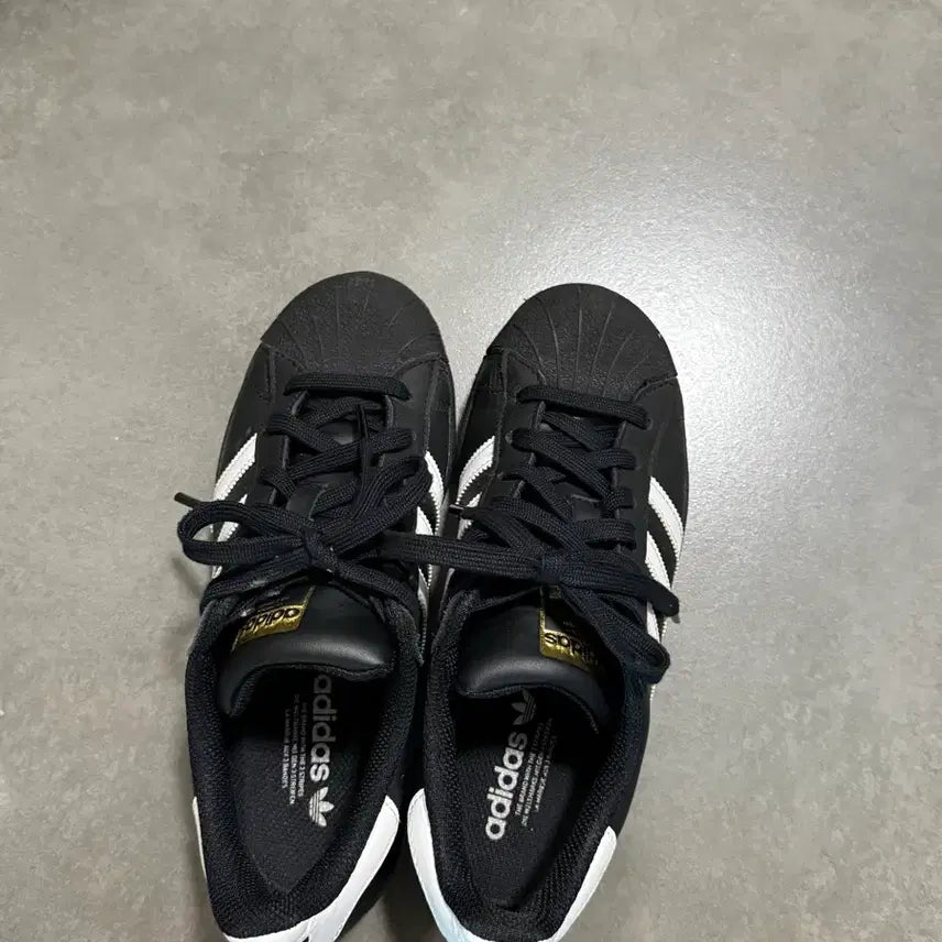 [SOLD OUT] 아디다스 슈퍼스타 블랙 화이트