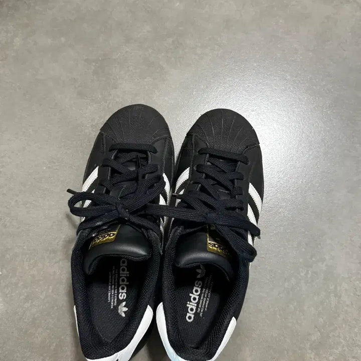 [SOLD OUT] 아디다스 슈퍼스타 블랙 화이트