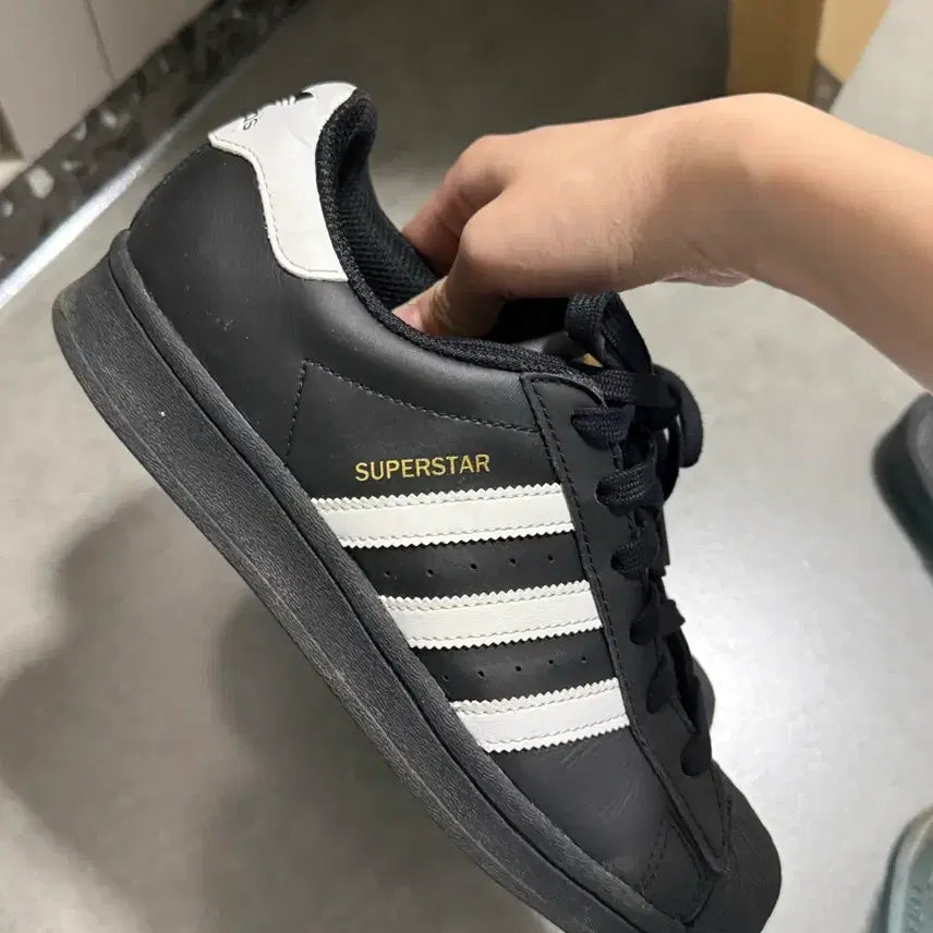 [SOLD OUT] 아디다스 슈퍼스타 블랙 화이트