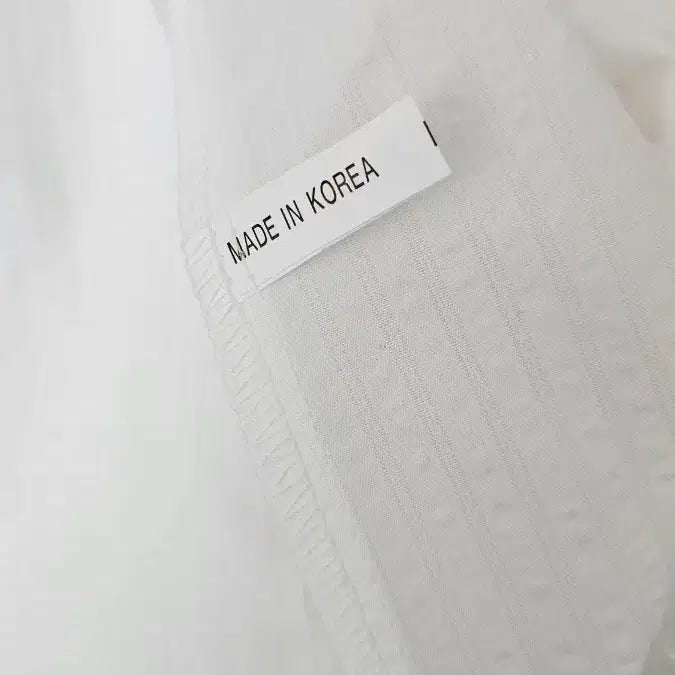[BUNJANG] Seersucker Striped Short Sleeve Shirt / 화이트 반팔셔츠 새상품