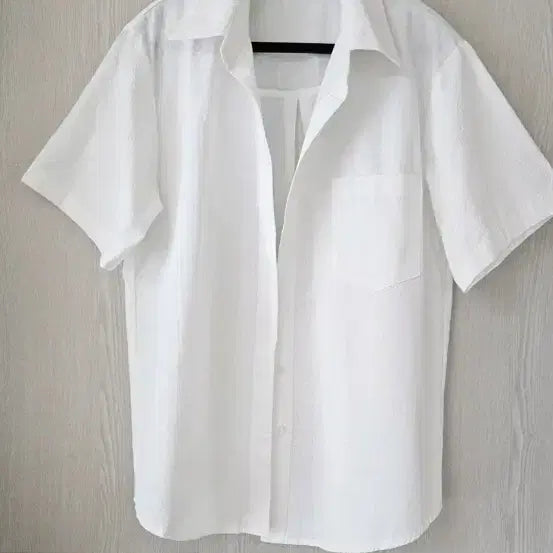 [BUNJANG] Seersucker Striped Short Sleeve Shirt / 화이트 반팔셔츠 새상품
