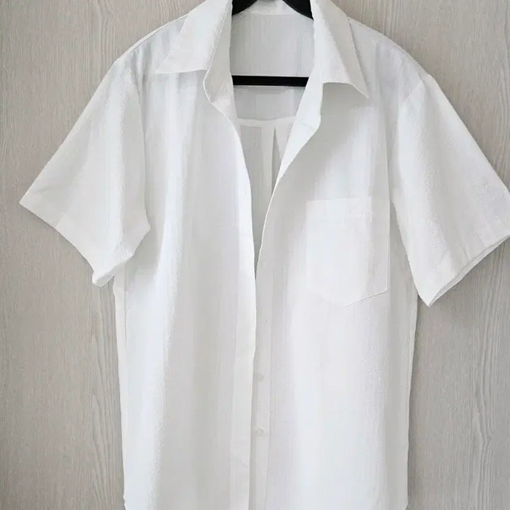 [BUNJANG] Seersucker Striped Short Sleeve Shirt / 화이트 반팔셔츠 새상품