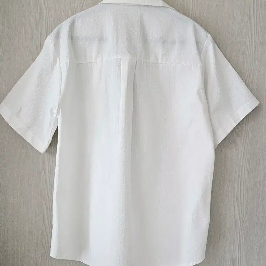 [BUNJANG] Seersucker Striped Short Sleeve Shirt / 화이트 반팔셔츠 새상품
