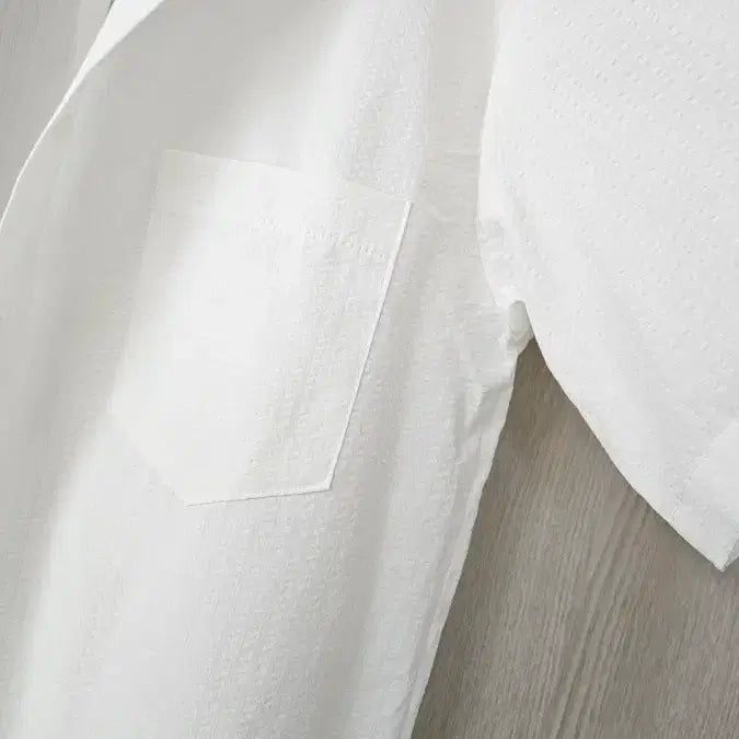 [BUNJANG] Seersucker Striped Short Sleeve Shirt / 화이트 반팔셔츠 새상품