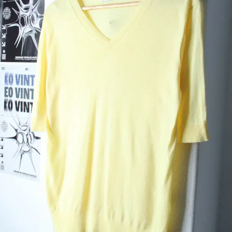 [BUNJANG] Kuztang V-Neck Knit T-shirt (Yellow) / W(XL) 쿠즈텡 반팔 티셔츠 브이넥 니트 노랑 무지-185E6