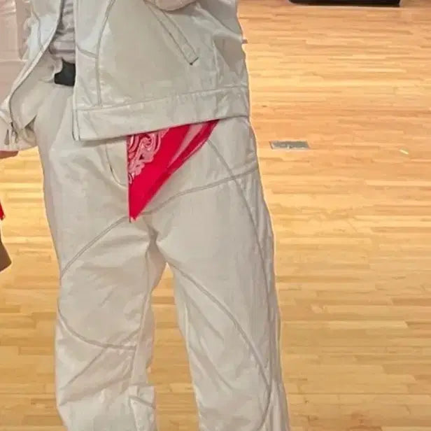 [BUNJANG] No-Manual Stitched Work Pants Off-White L / 노매뉴얼 스티치드 워크팬츠 오프화이트 L 새상품