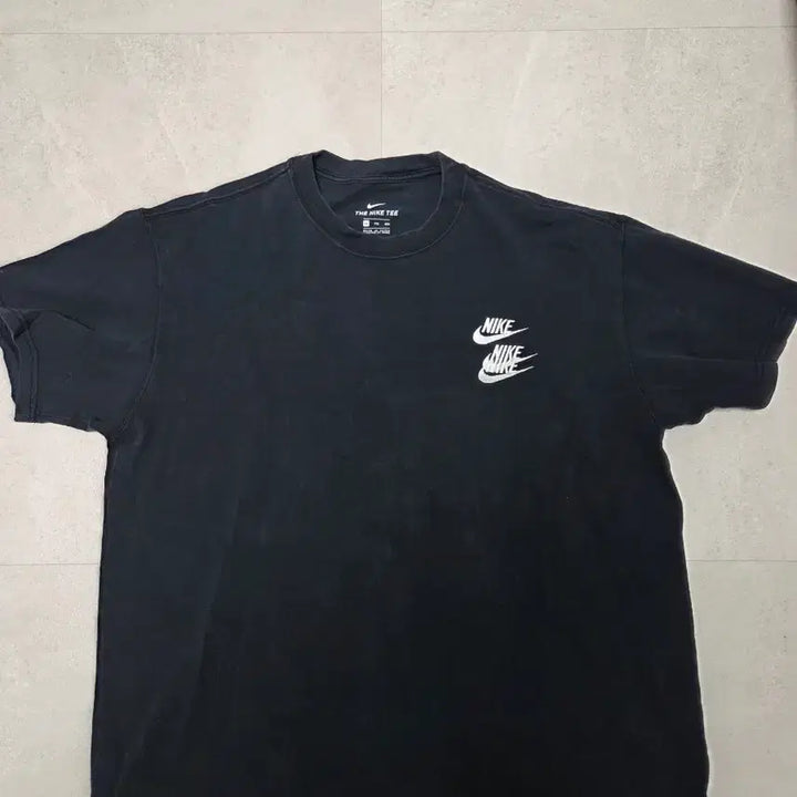 [BUNJANG] Nike World Tour Graphic Short Sleeve T-shirt / 나이키 월드투어 그래픽 반팔 티셔츠
