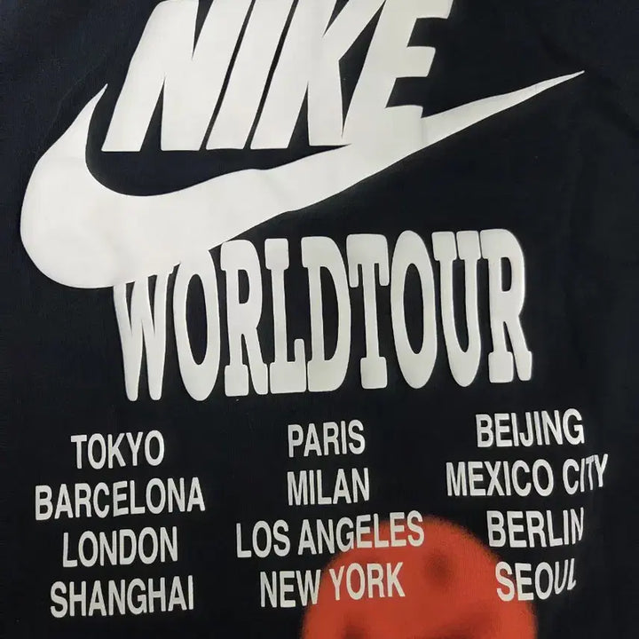 [BUNJANG] Nike World Tour Graphic Short Sleeve T-shirt / 나이키 월드투어 그래픽 반팔 티셔츠