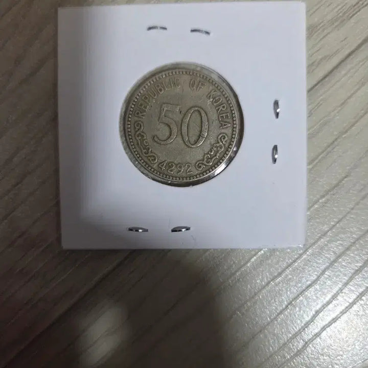 [BUNJANG] Old 50 Hwan Coin / 오십환 옛날 동전